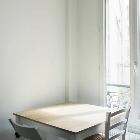 Charming T2 Near Montmartre Appartamento